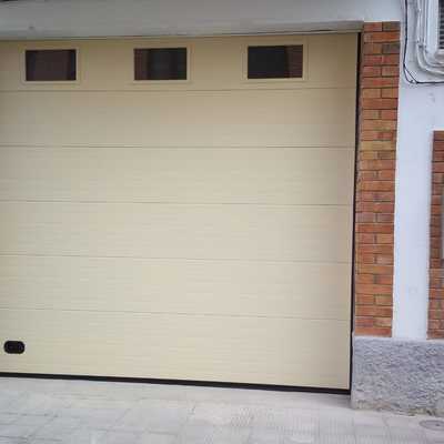 puerta seccional 3500×3200