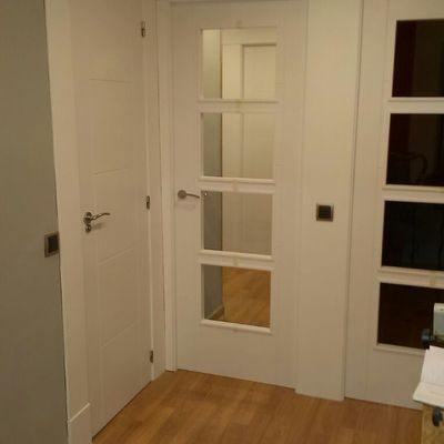 Puertas lacadas en blanco en Palma