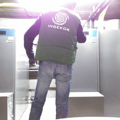 SALA DE CALDERAS HOTEL CON BIOMASA