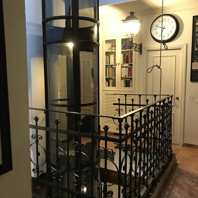 Ascensor Neumático PVE37 instalado en Sevilla