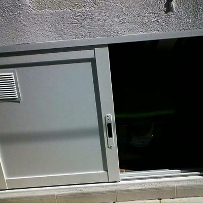 Armario bajo cubierta en ático duplex