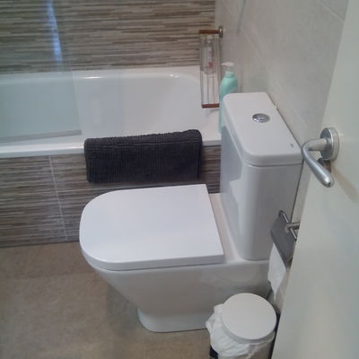 Realización de Reforma de baño principal, calle Bergamín