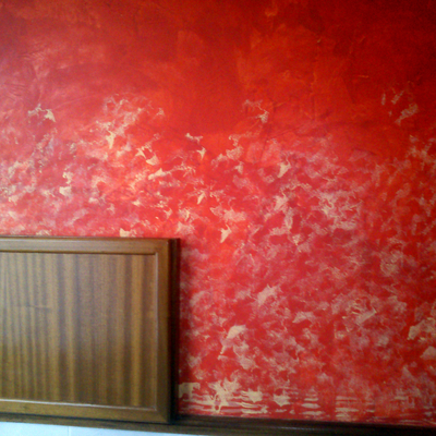 Recibidor, estucado rojo con efecto esponajo 