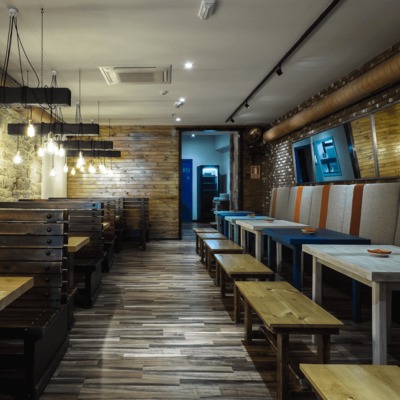 REFORMA A TABERNA DA CHORIMA - SANTIAGO DE COMPOSTELA