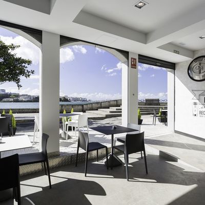 REFORMA BRINGANTIUM LOUNGE EN SANTA CRISTINA (OLEIROS)