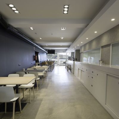 REFORMA BRINGANTIUM LOUNGE EN SANTA CRISTINA (OLEIROS)