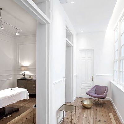 REFORMA CENTRO ESTÉTICA WHITE - A CORUÑA