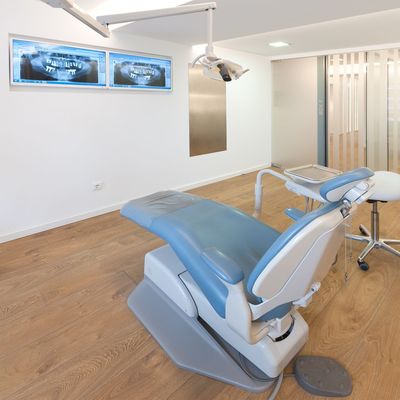 Reforma clínica dental Ana Aguado - A Coruña
