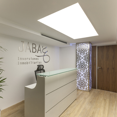 Reforma de oficinas - Telas tensadas - Iluminación personalizada