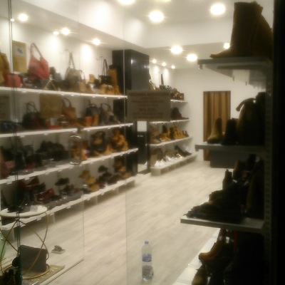 Reforma tienda de zapatos 