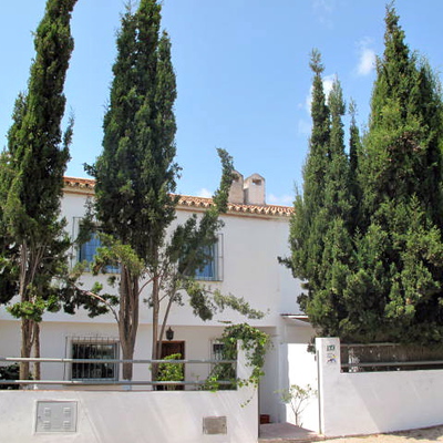 Reforma de vivienda unifamiliar adosada en urbanización comunitaria