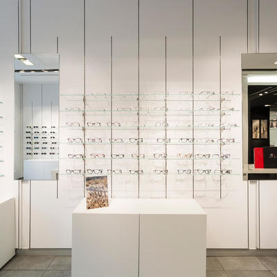 REFORMA ESTABLECIMIENTO VISTAOPTICA A CORUÑA