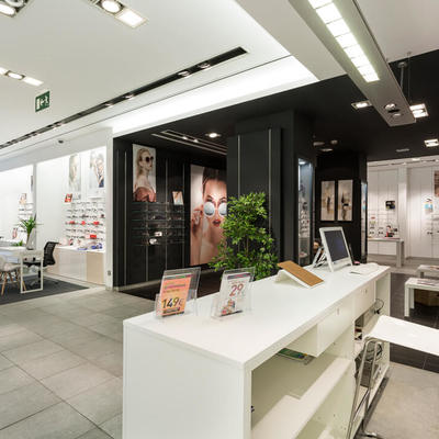 REFORMA ESTABLECIMIENTO VISTAOPTICA A CORUÑA