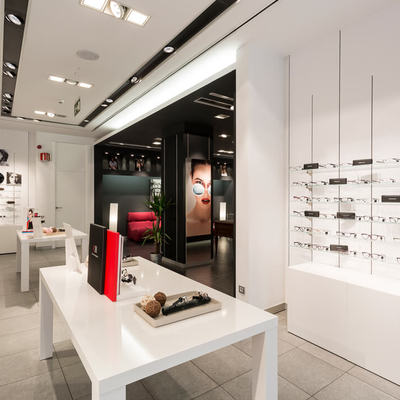 REFORMA ESTABLECIMIENTO VISTAOPTICA A CORUÑA