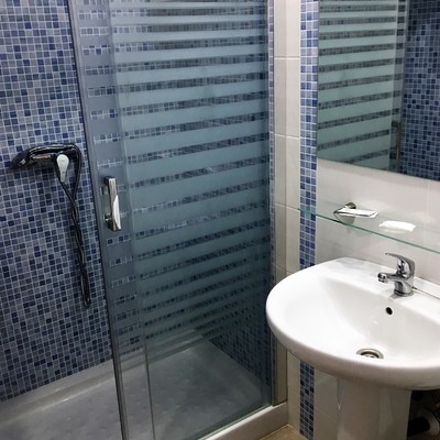 Reforma integral de baño con pack renueva en la carihuela, TORREMOLINOS