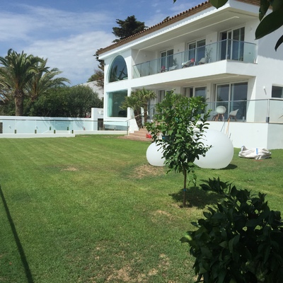 Reforma integral y construcción de piscina