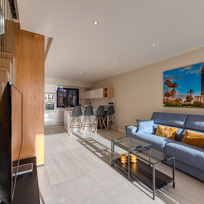 Reforma integral de dúplex y diseño de mobiliario en Meloneras