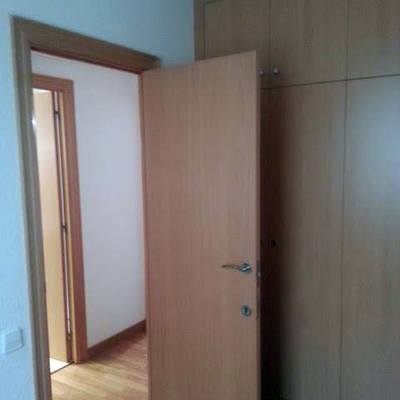 reforma integral de un piso, puertas, parquet, armarios, cocina,baño y pintura