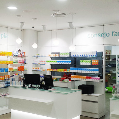 Reforma Local comercial Farmacia