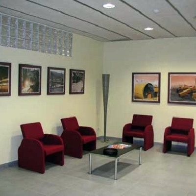 Reforma oficina Barcelona: ladrillos de pavés