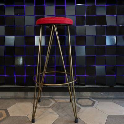 Reforma vinoteca a bodeguilla en Carballo (A Coruña)