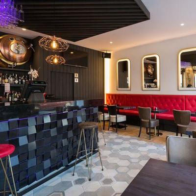 Reforma vinoteca a bodeguilla en Carballo (A Coruña)