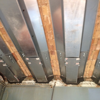 Refuerzo con perfil homologado