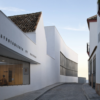 Rehabilitación de edificio para dependencias municipales