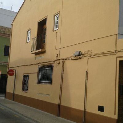 Rehabilitación de fachada en la calle juan XXIII de quart de poblet