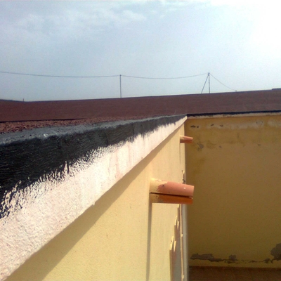 Remate con imprimación bituminosa.