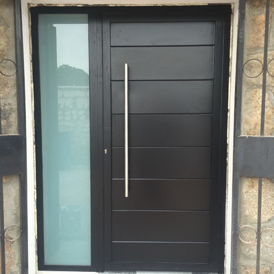 RESIDENCIAL CON CERRADURA Y CRISTAL DE SEGURIDAD