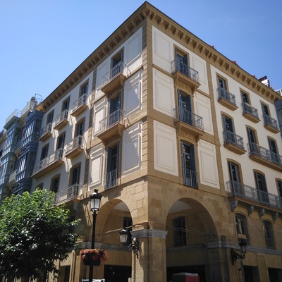 Restauración en C/Elcano 10, Donostia