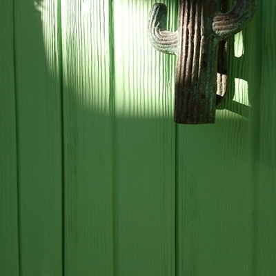 Restauración puerta con efecto rústico