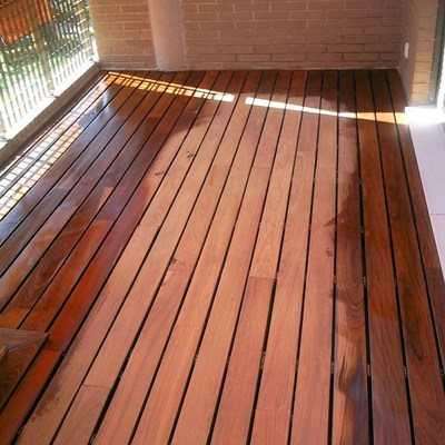 RESTAURACIÓN TARIMA EXTERIOR IPE