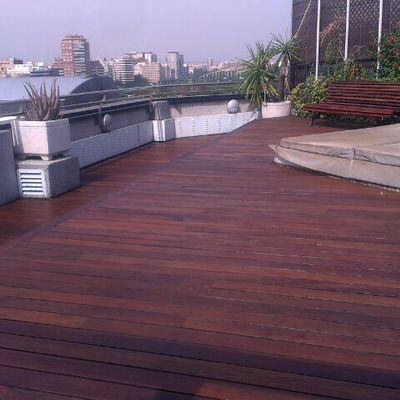 Restauración de Tarima y mobiliario exterior