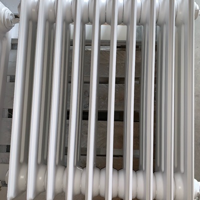 Lacado radiadores en blanco.(Nájera, La Rioja)