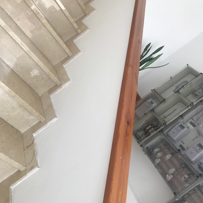 Restauración de Vestíbulo de Entrada Vivienda Multifamiliar, El Masnou, Barcelona