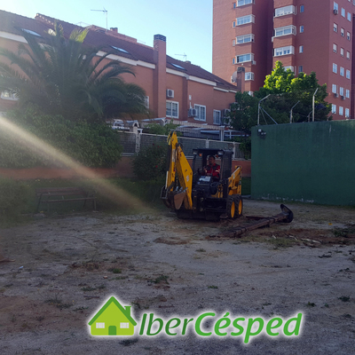 Creación parque infantil en instalaciones de comunidad de vecinos