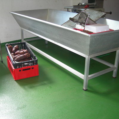 pavimento continuo en industria cárnica