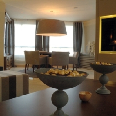 ¿Nos sentamos a comer todos?