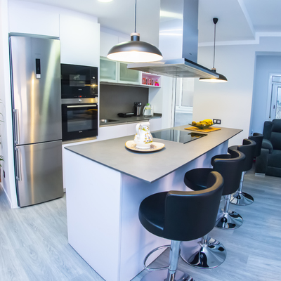 SALÓN Y COCINA AMERICANA