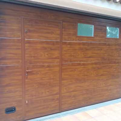 Seccional con peatonal integrada