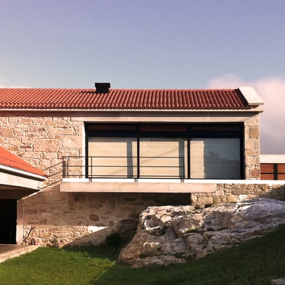 VIVIENDA UNIFAMILIAR EN SOESTO