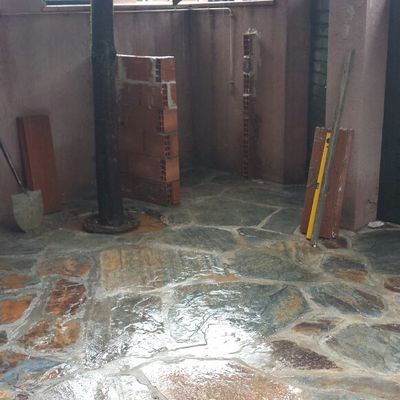 Suelo rústico piedra natural