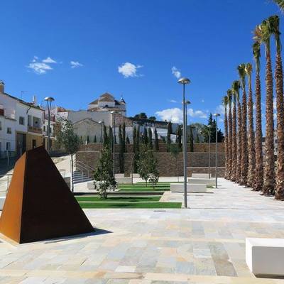 STONEPANEL® ORIENT y Cuarcita Orient Oro en la Estación de Alhaurín el Grande (Málaga)