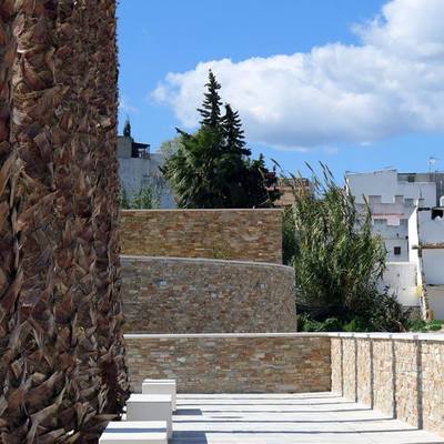 STONEPANEL® ORIENT y Cuarcita Orient Oro en la Estación de Alhaurín el Grande (Málaga)