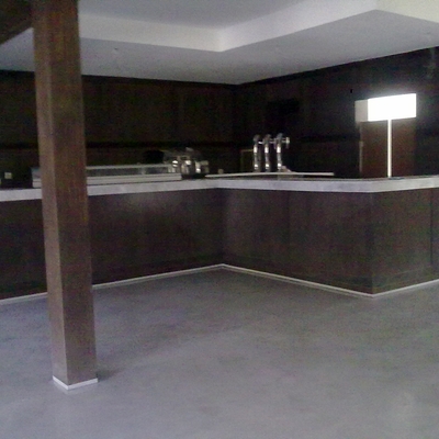 Suelo de restaurante con Microcemento