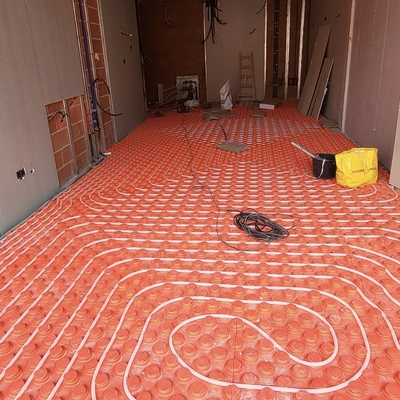 Suelo radiante planta baja.