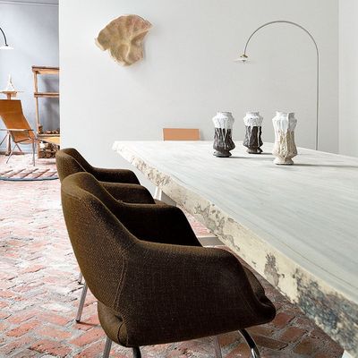 Suelos de ladrillo rojo.