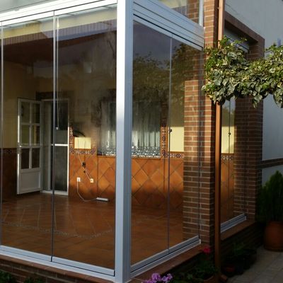 Techo fijo de Cristal y crotinas de cristal